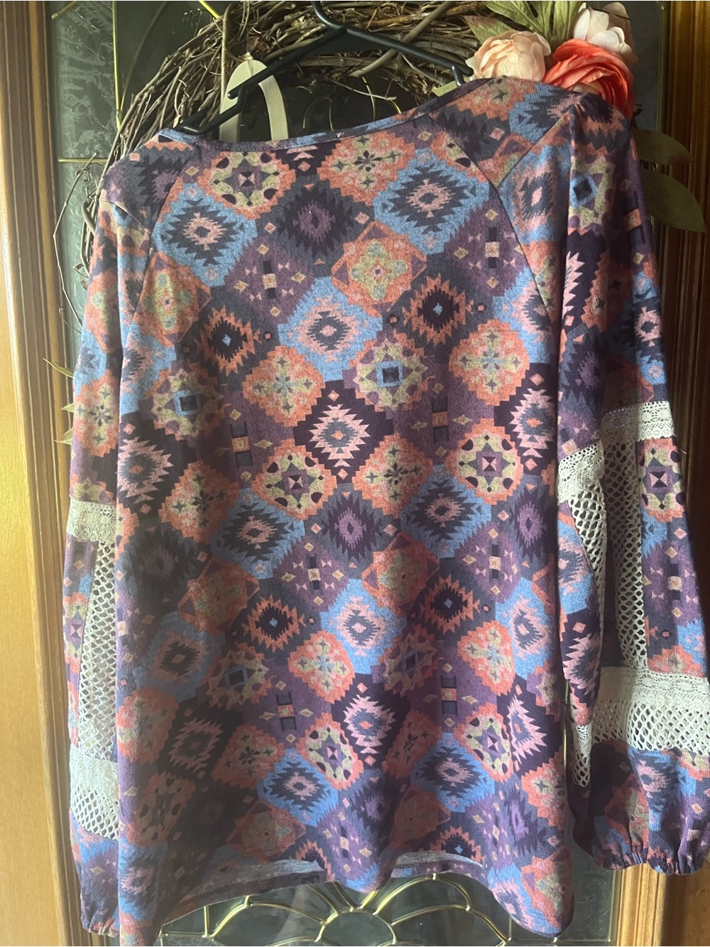 Women's Purple Geometric Print Long Sleeve Top - brand Entro - Picture 4 of 4